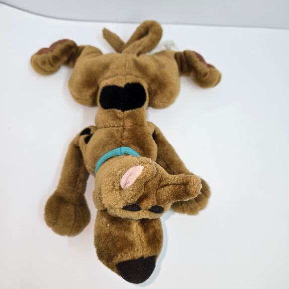 Vintage Y2K Cartoon Network Scooby Doo Plushie - Picture 3 of 9